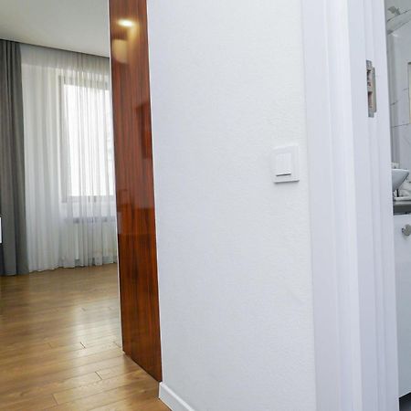 Hotel Type Rooms On Avenue Melikishvili, City Center ティビリシ エクステリア 写真