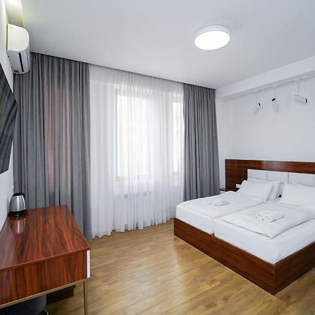 Hotel Type Rooms On Avenue Melikishvili, City Center ティビリシ エクステリア 写真