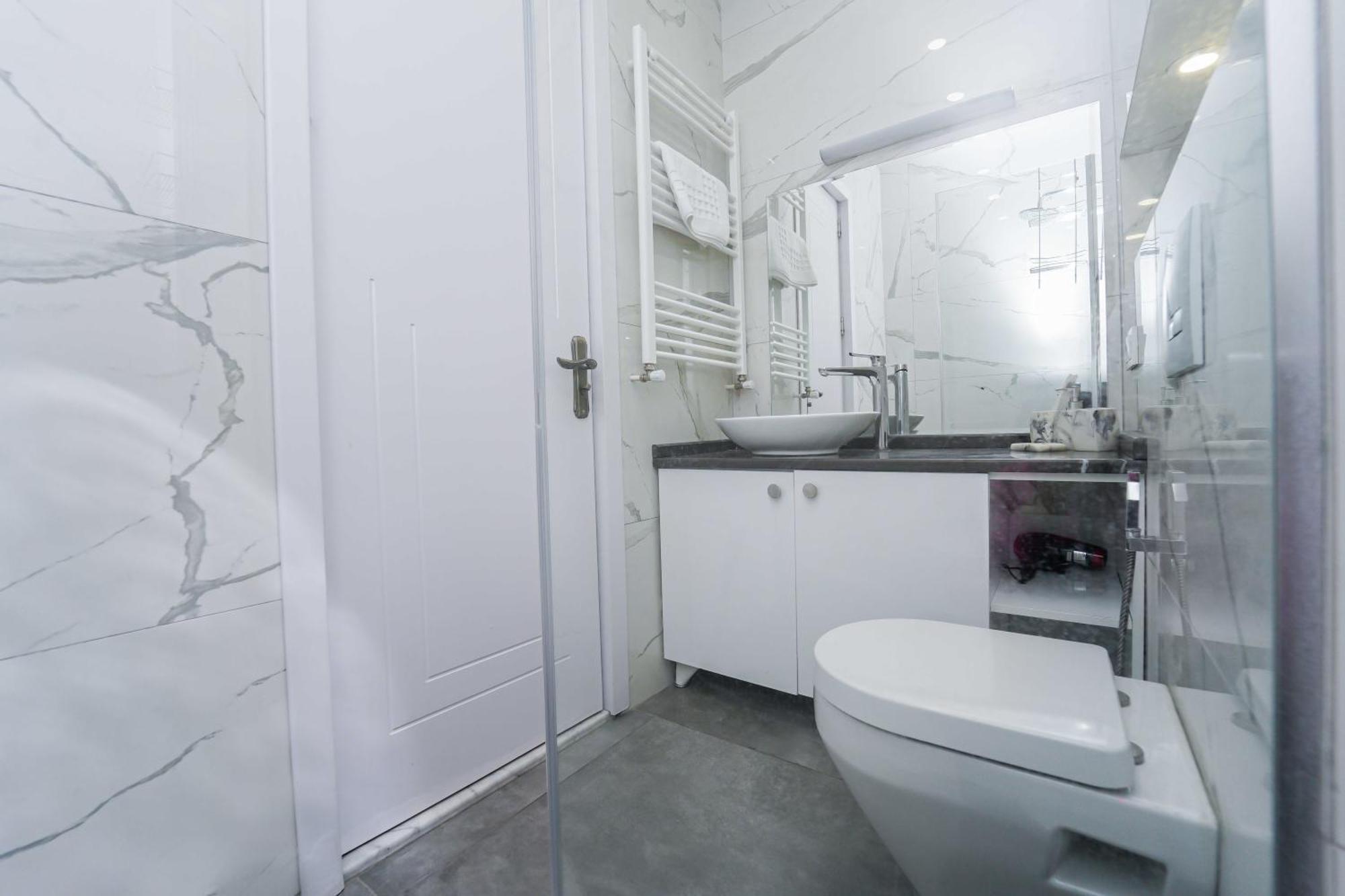 Hotel Type Rooms On Avenue Melikishvili, City Center ティビリシ エクステリア 写真