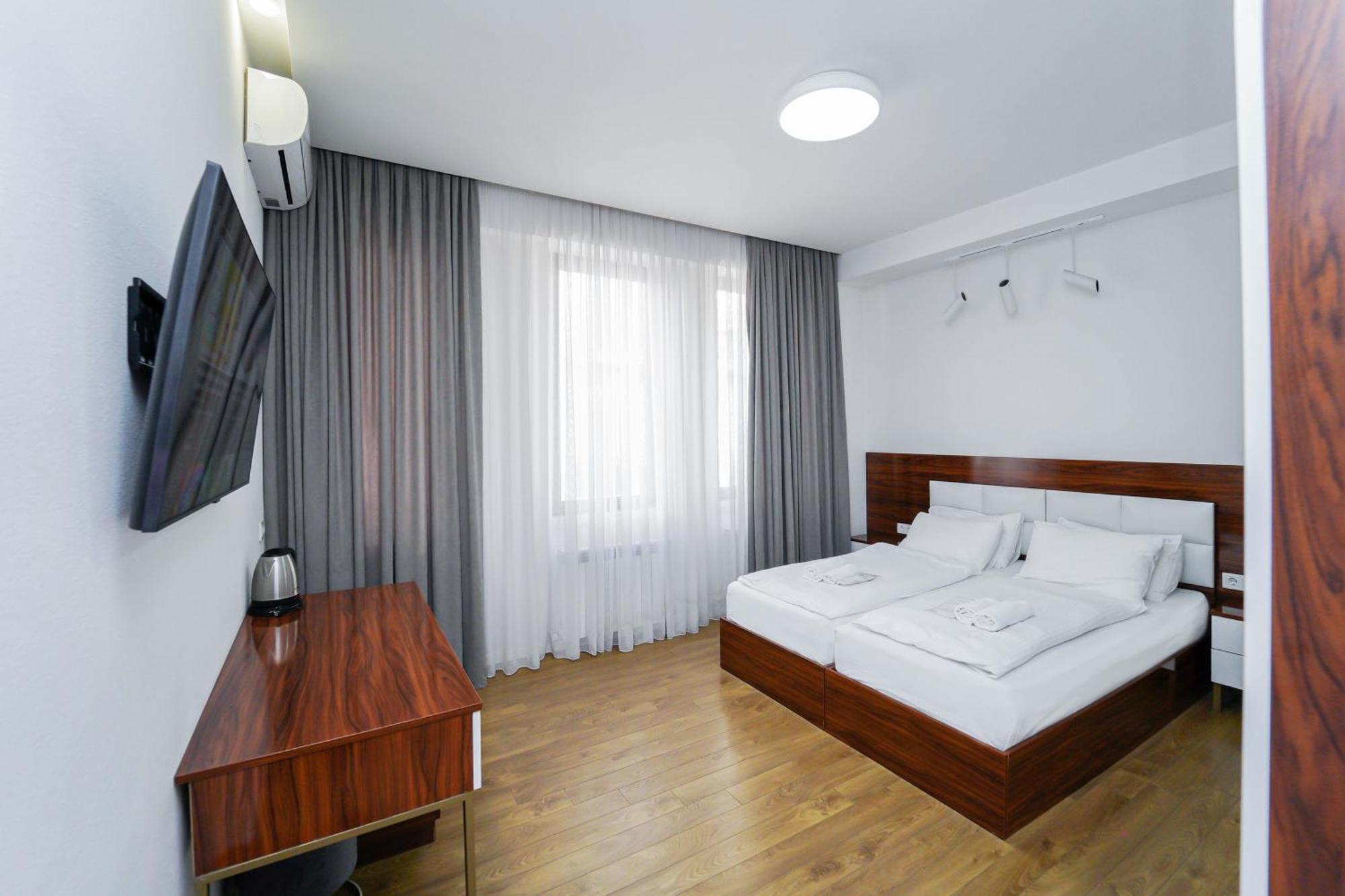 Hotel Type Rooms On Avenue Melikishvili, City Center ティビリシ エクステリア 写真