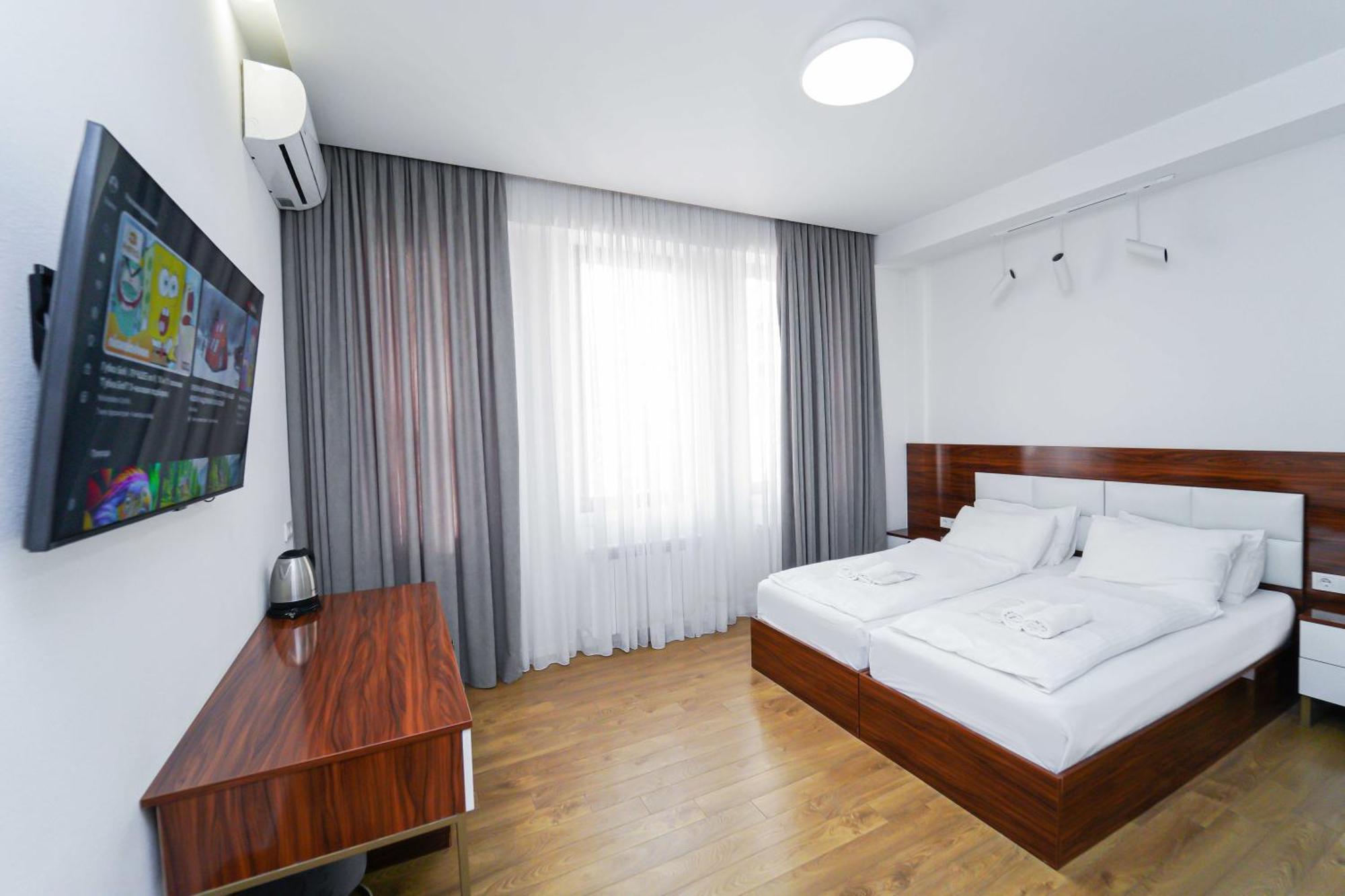 Hotel Type Rooms On Avenue Melikishvili, City Center ティビリシ エクステリア 写真